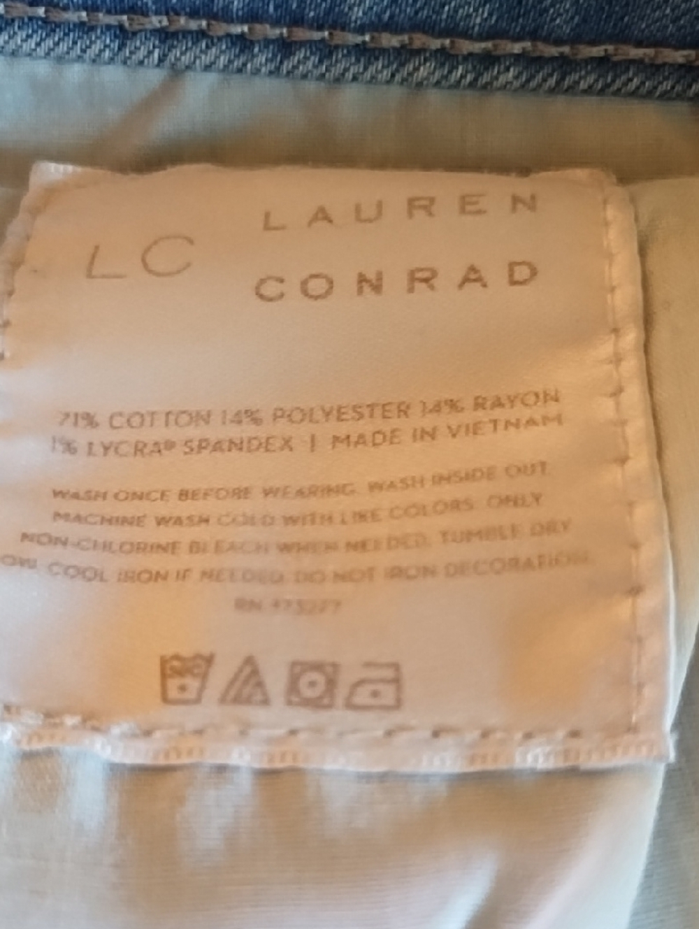 LC Lauren Conrad Light Blue Distressed Jeans - Picture 12 of 14